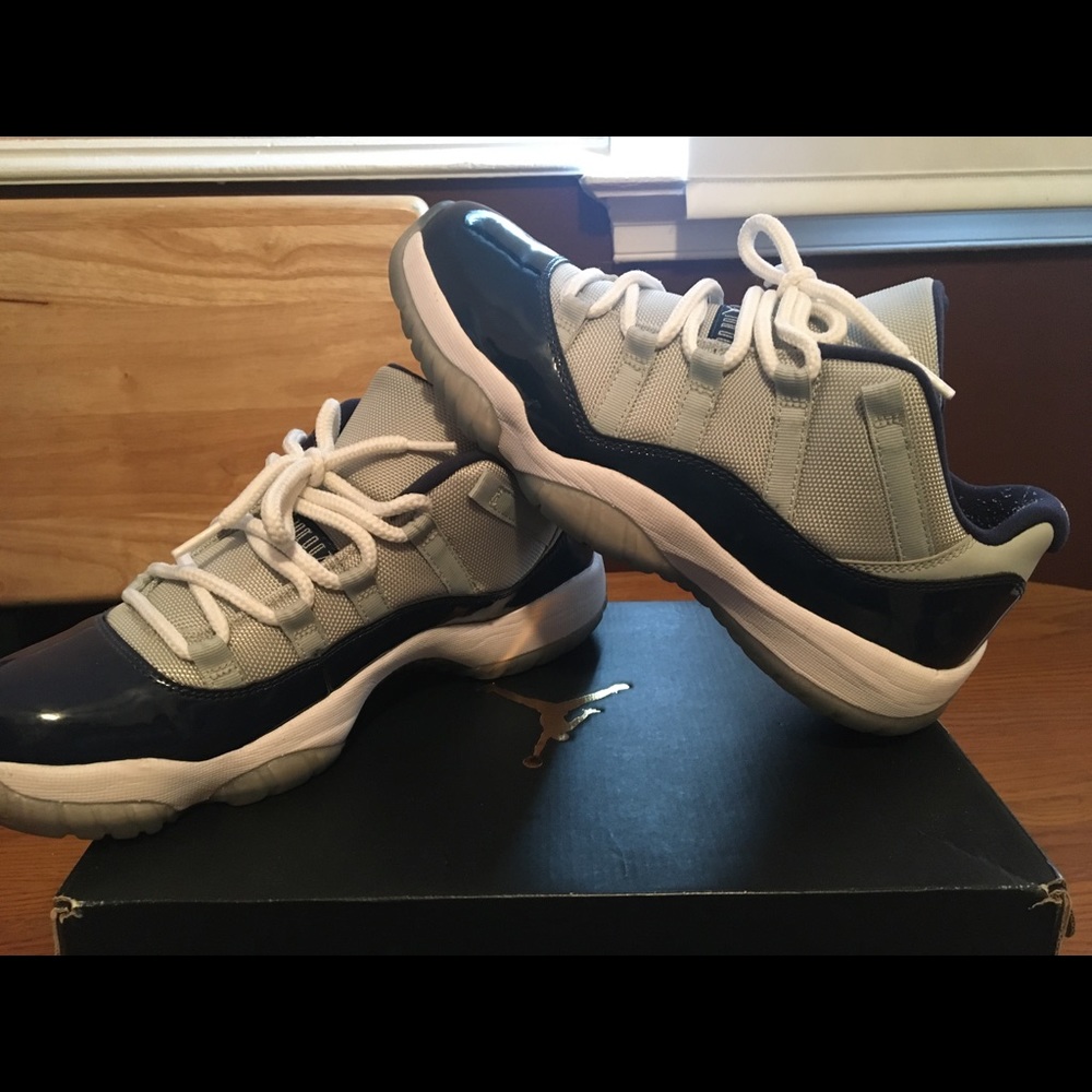 VNDS Jordan 11 low Georgetown size 9